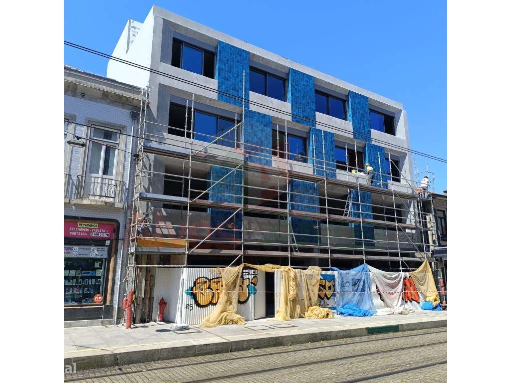 T0 - c/ lugar de garagem - A Brito Capelo - Grande imagem: 3/17