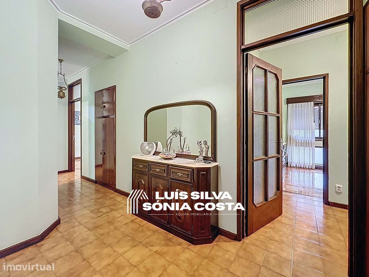 * APARTAMENTOS T4 Destinados a Investimento *-4