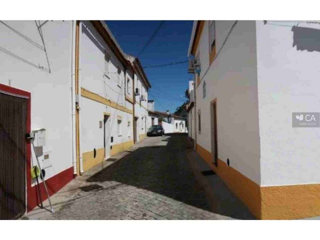 Prédio Urbano - T2 - Grande imagem: 2/14