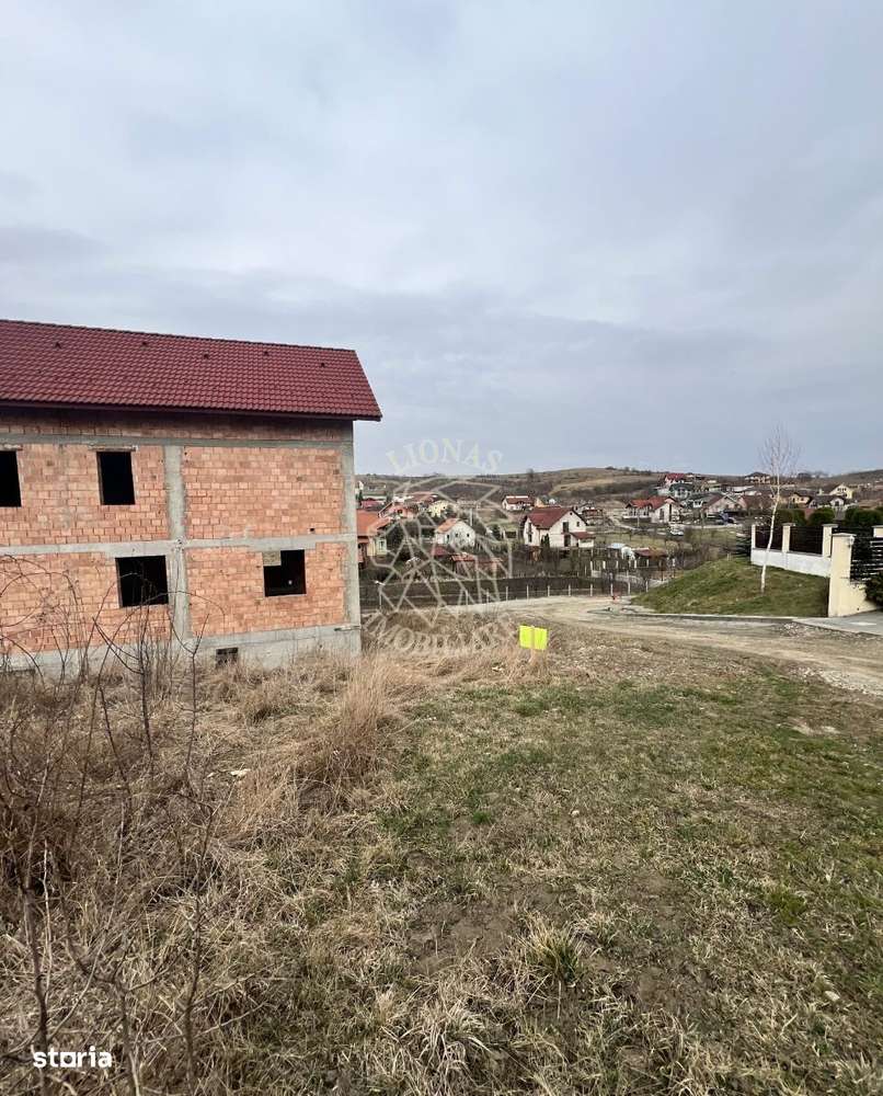 Casa 4 camere 340 mp-2 balcoane-teren 795 mp-Sigmir - Imagine principală: 2/3