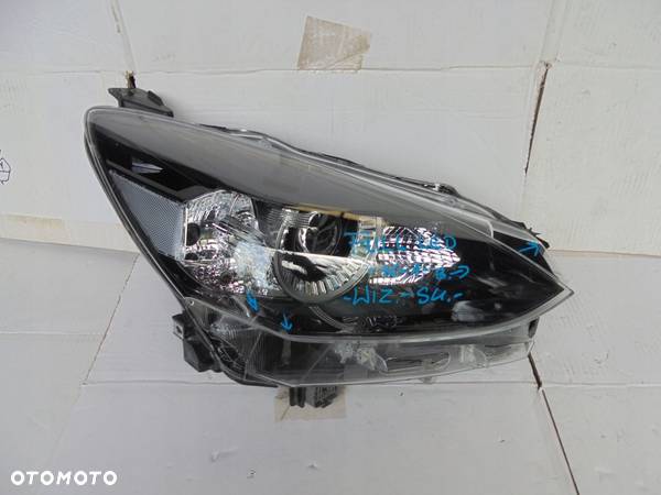 FULL LED PRAWY LAMPA MAZDA 2 II FL LIFT 2020-2021 - 1