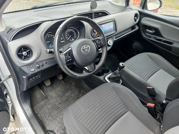 Toyota Yaris 1.5 Premium - 17
