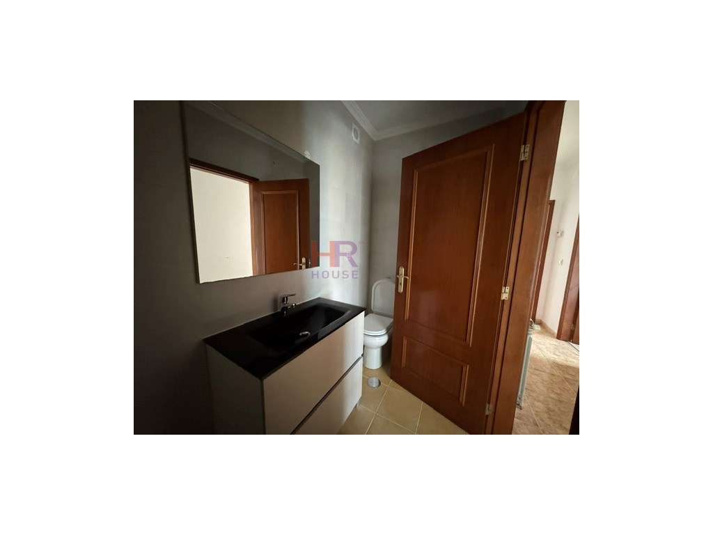 Apartamento T2 renovado com área útil de 62m² em Eiras, Coimbra. Id...-15