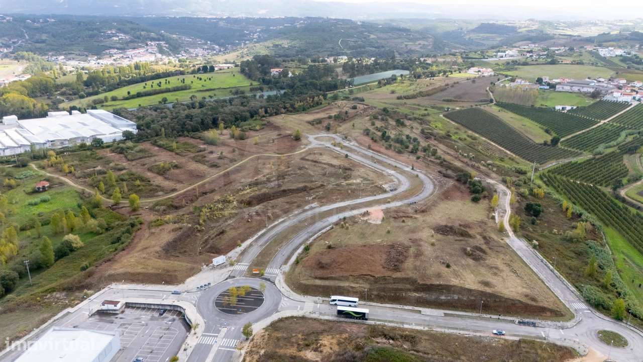 Nova Alcobaça - Lotes para construção de Moradias T4/T5 - Grande imagem: 3/6
