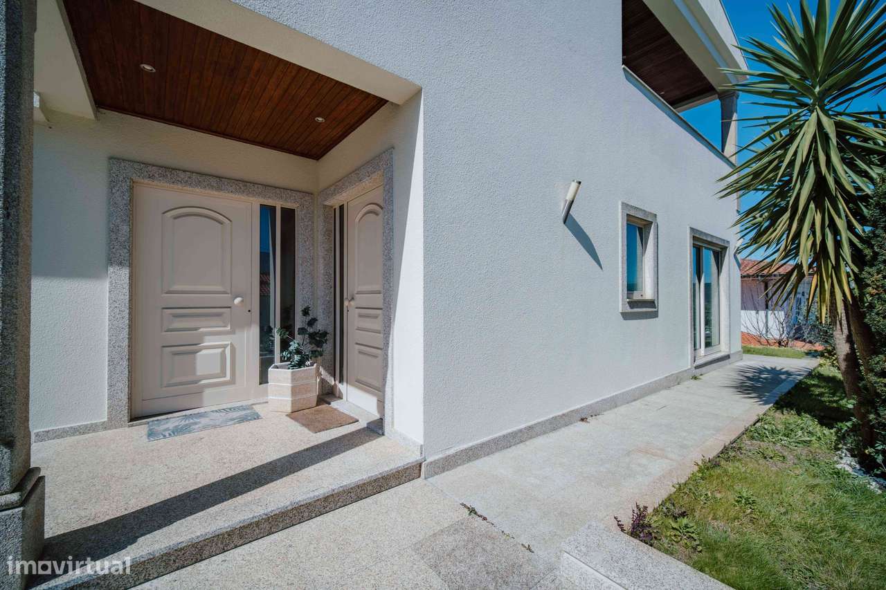 Fantástica Moradia Individual T3 em Aldão- Guimarães - Grande imagem: 4/49