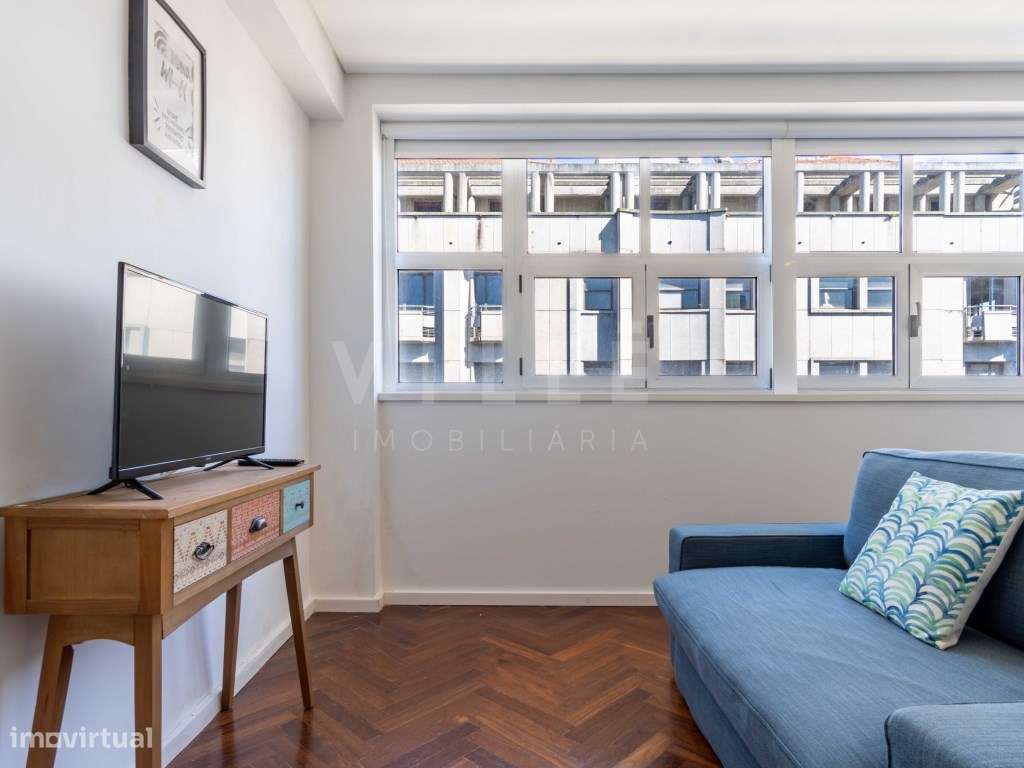 Apartamento T0 Equipado e Mobilado na baixa do Porto-8