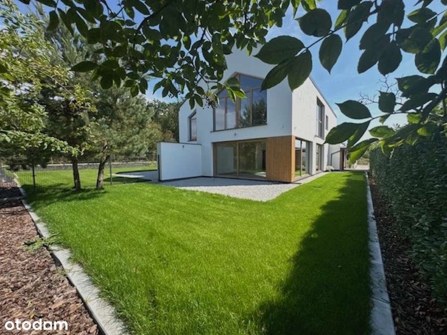 Dom z podwójną ścianą, pompa ciepła, trzy łazienki, antresola-6