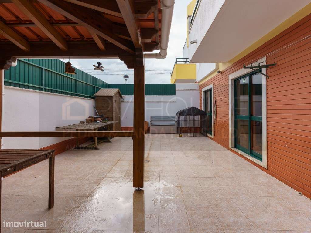 Moradia Duplex V5 duplex com Garagem Algueirão-15