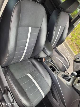 Ford Kuga 2.0 TDCi Titanium - 14