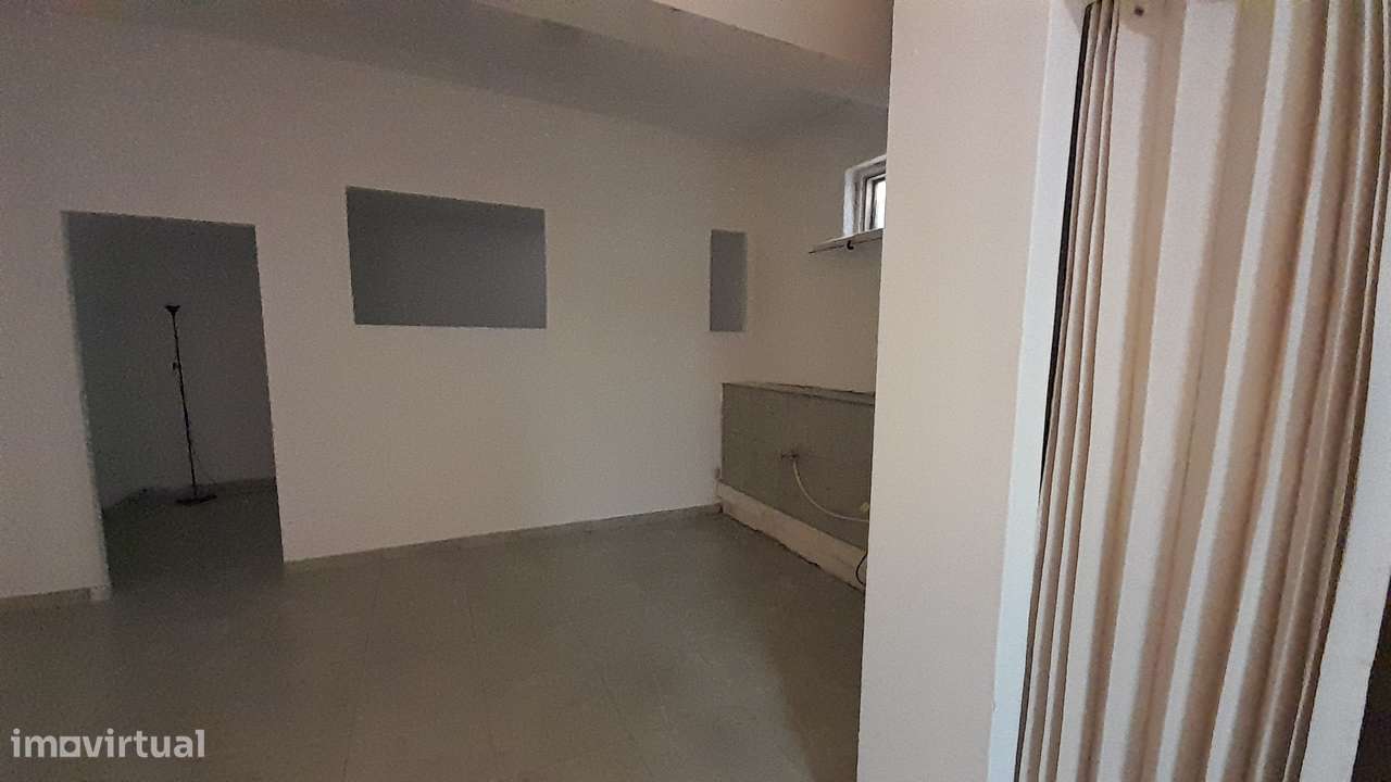 Espaço luminoso e tranquilo ideal para escritório, clínica, ou fitness - Grande imagem: 3/8