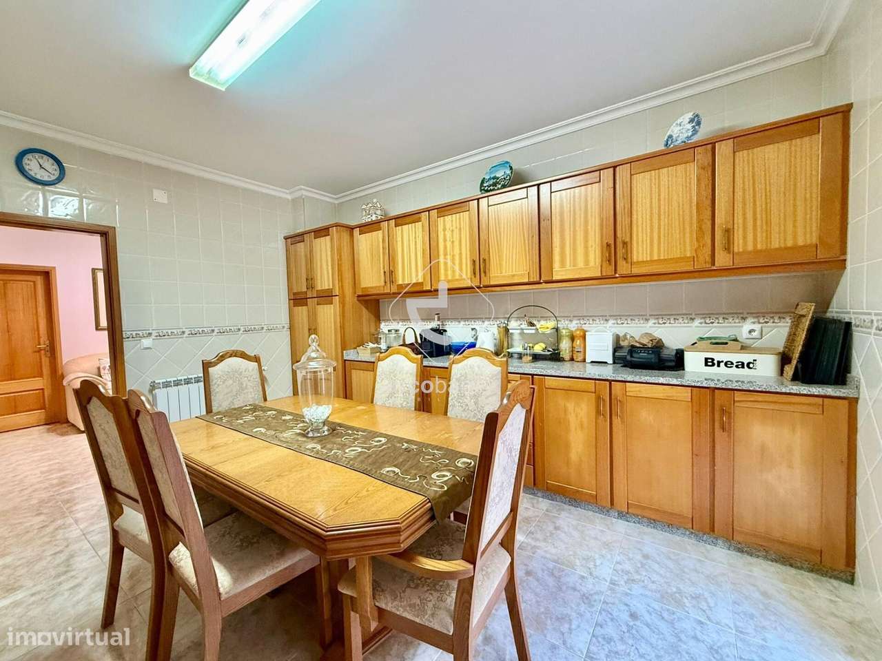 Moradia T4 com piscina - Arcos de Valdevez-17