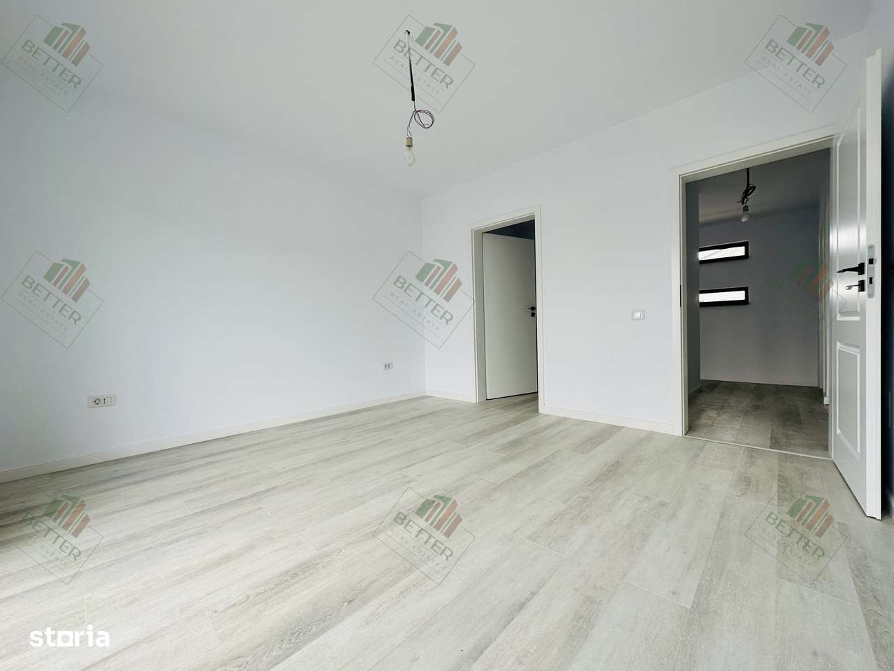 Casă de vânzare-5 camere, terasă acoperită și beci, utilități complete - Imagine principală: 5/17