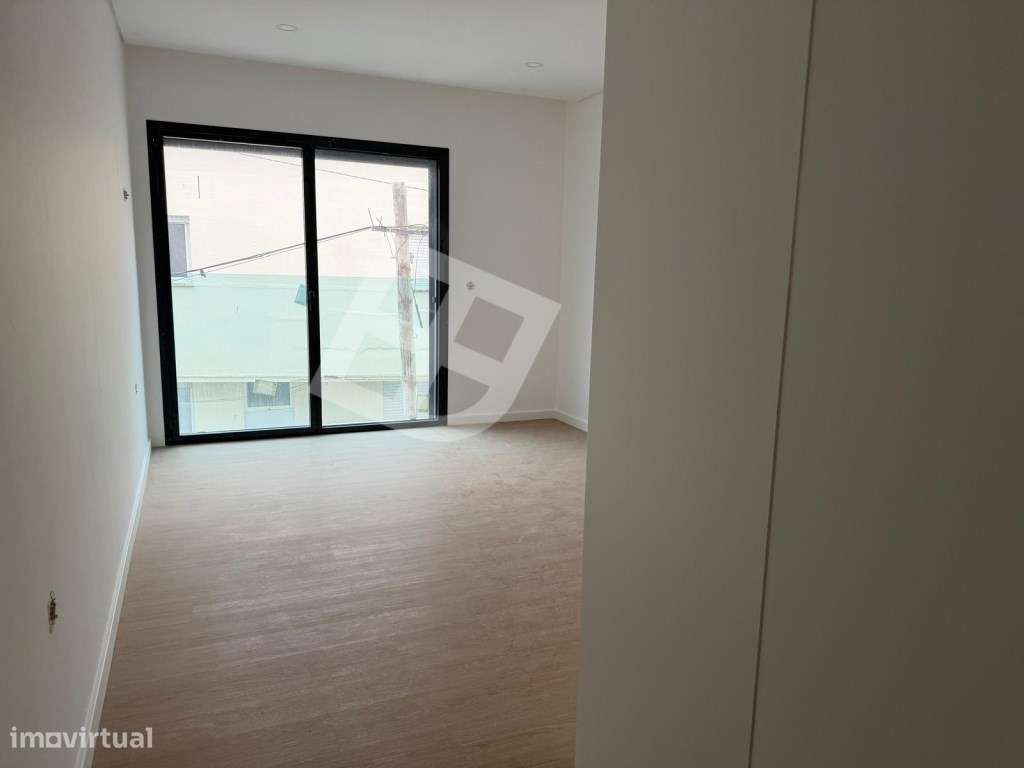 Apartamento T2+1 Dúplex c/ terraço - Pronto Habitar | Esgueira-15