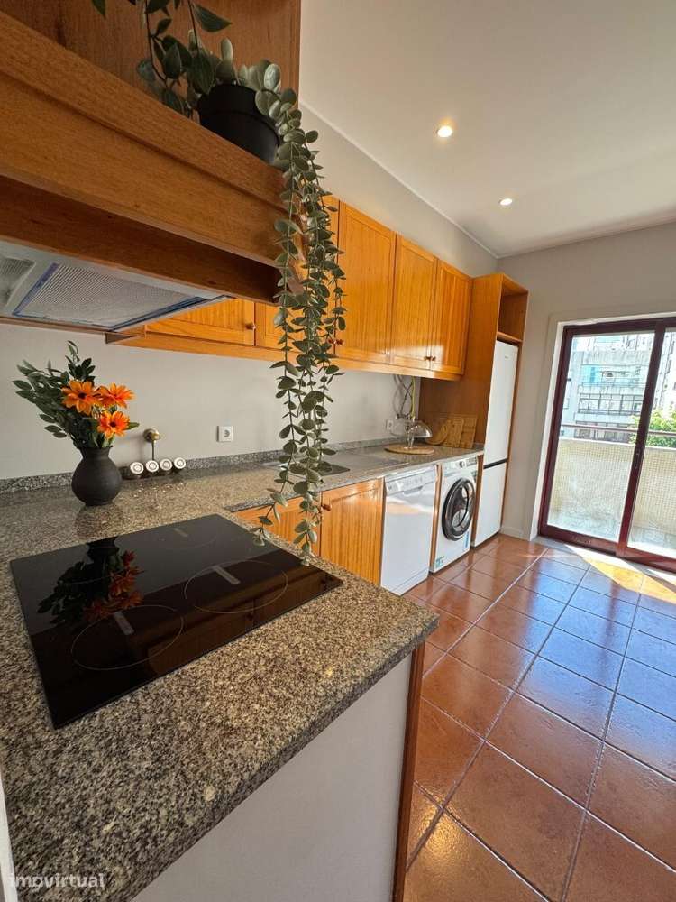 Apartamento T2 Remodelado-9