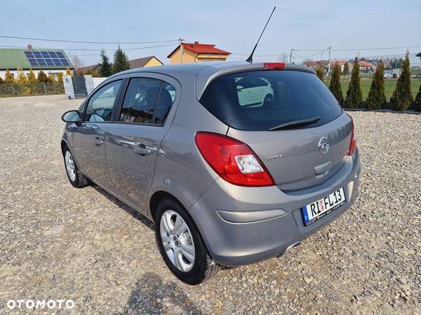 Opel Corsa 1.4 16V Satellite - 5