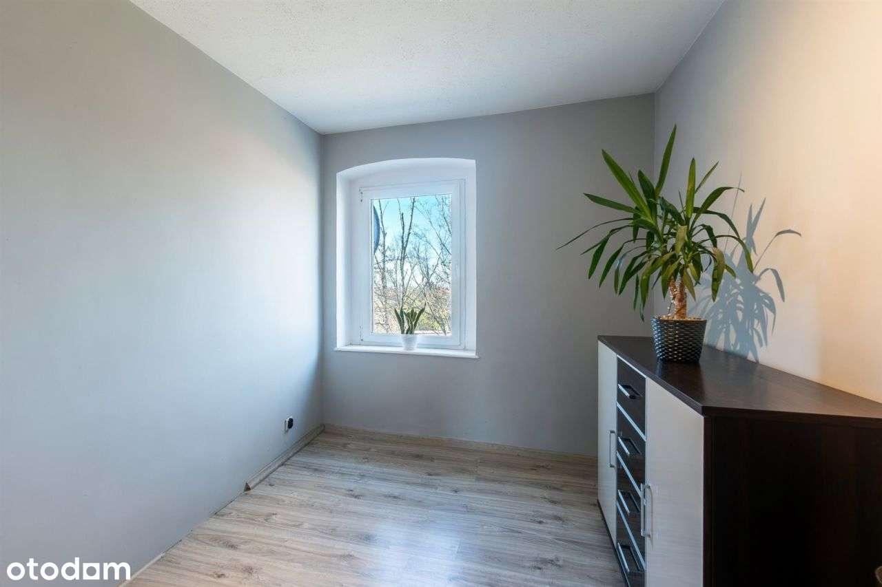 Mieszkanie 62m, 3 pokoje z kominkiem, piwnicą.-4