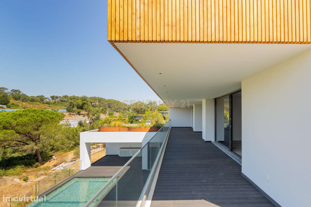Moradia premium em Cascais onde o luxo e a natureza se encontram-26