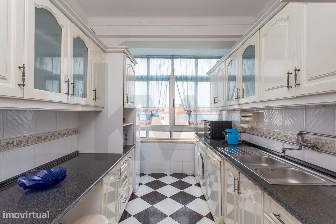 T2, no Cacém, totalmente equipado na Estrada de Paço de Arcos (3º and - Grande imagem: 4/38