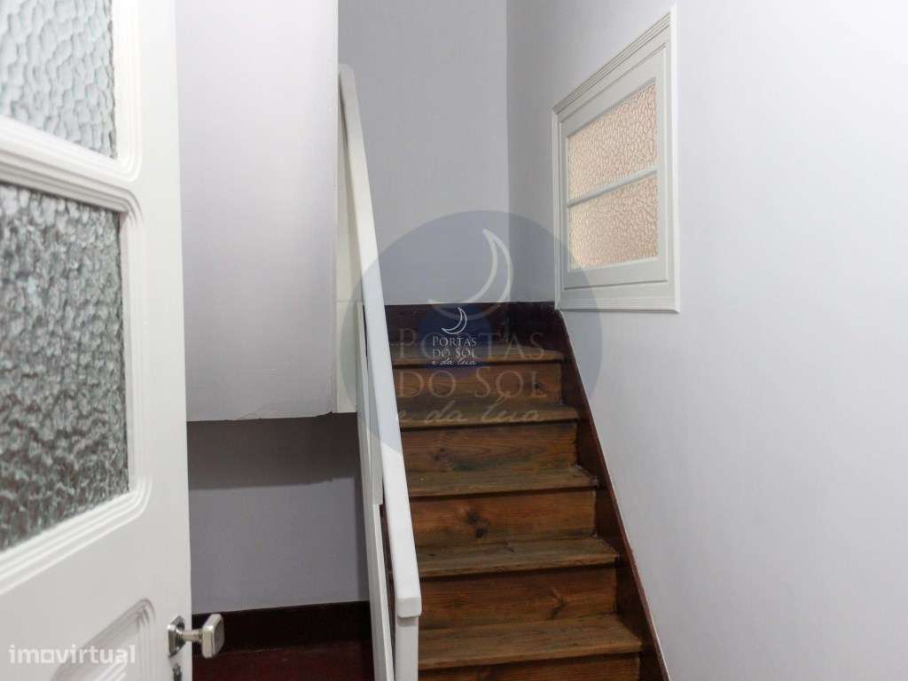 T6 c sótão (72m2), terraço, pátio e estacionamento-15