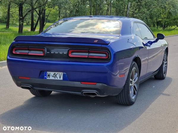 Dodge Challenger 3.6 GT AWD - 12