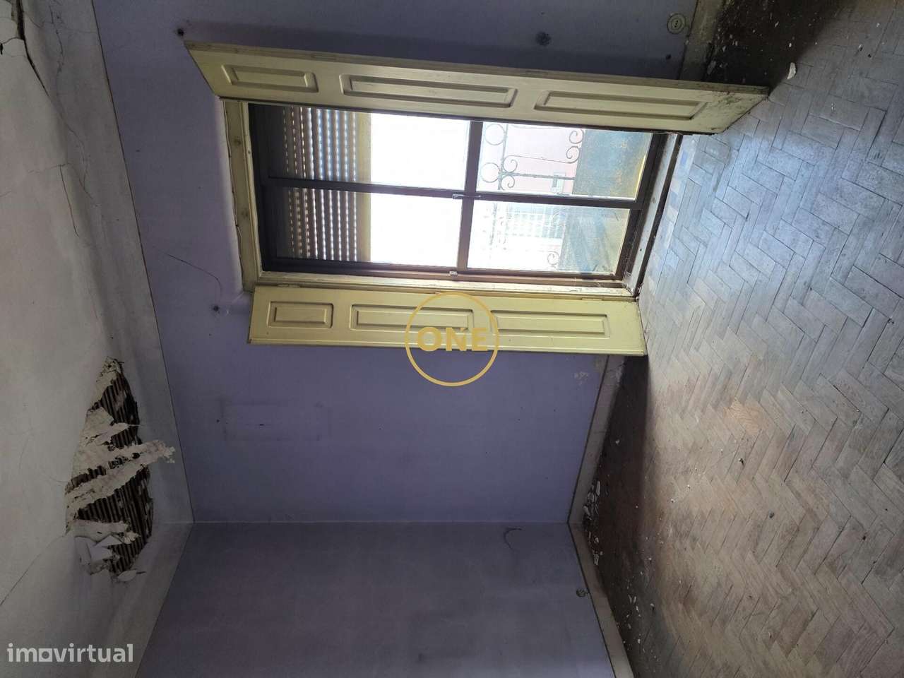 Moradia para Habitação + Comércio-25