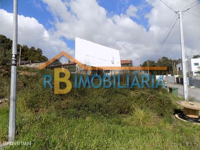 Lote de terreno em Mozelos-5
