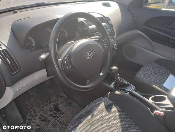 Kia Ceed Cee'd 1.6 Comfort - 7