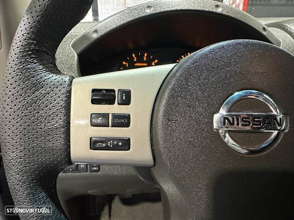 Nissan Navara 2.5 dCi CD LE - 32
