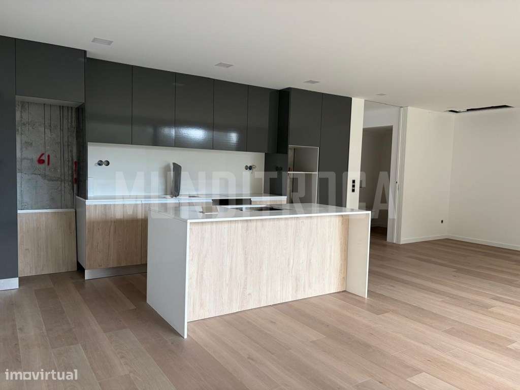 Moradia gaveto em Lanhoso - pronta a habitar - Grande imagem: 4/19