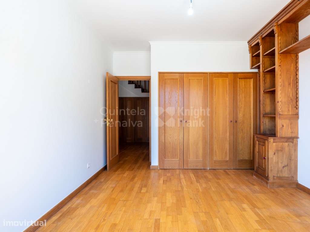 Apartamento T3 duplex com piscina no Monte Estoril, Cascais-19