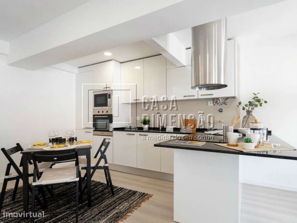 Apartamento de tipologia T3, mobilado e equipado em Benfica!!-14