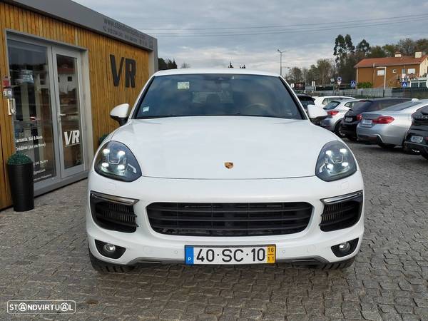 Porsche Cayenne Platinum Edition - 4