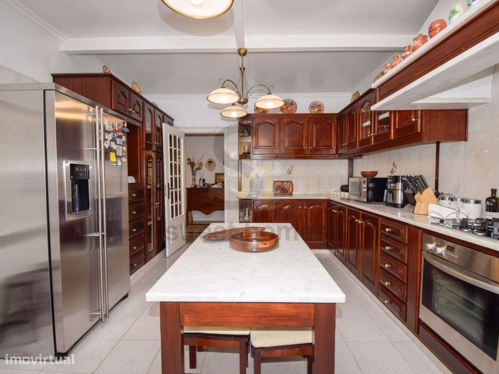 Moradia T6 com piscina na Quinta da Bicuda Cascais-13