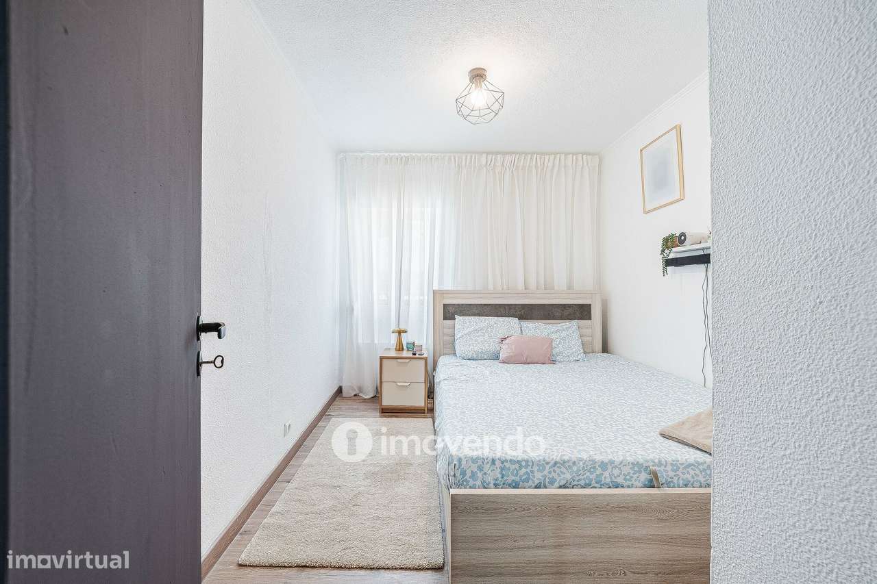 Apartamento T2 totalmente remodelado, em Marvila-21