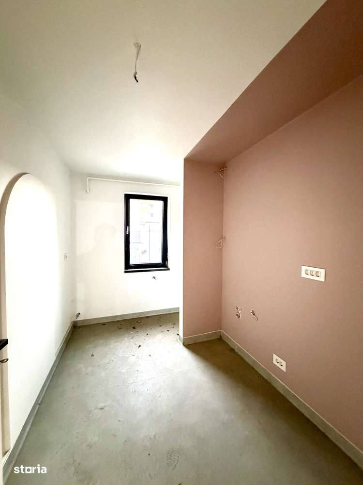 Spațiu Comercial Ultracentral zona Primăriei finisat modern-12