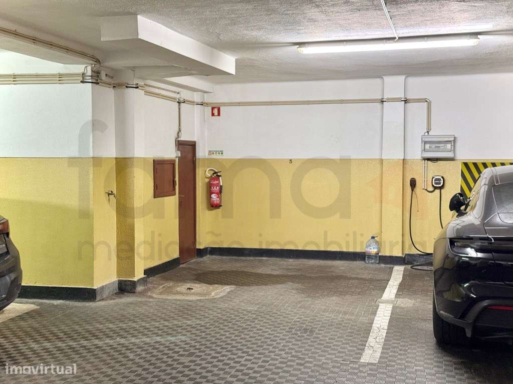 APARTAMENTO T4 EM OEIRAS-50