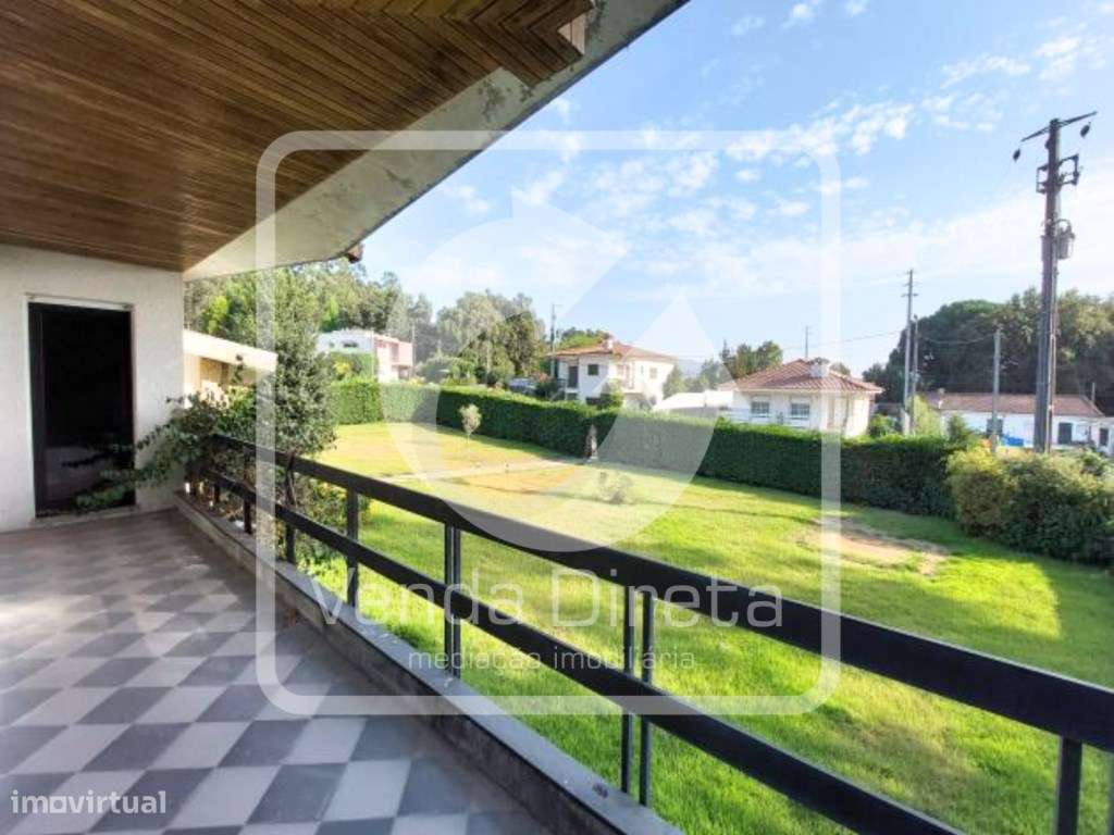 Moradia T5 com Piscina + Armazém | Terreno com 5.000 m² | Vila Nova...-14