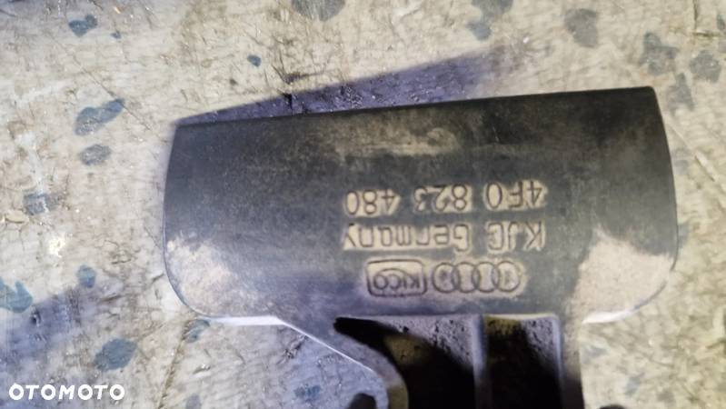 AUDI A6 C6 ZAMEK RYGIEL MASKI 4F0823480 - 3