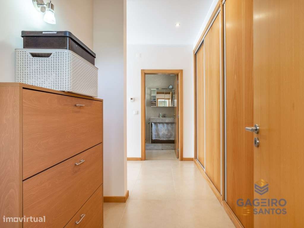 Moradia com piscina e terreno em São Martinho do Porto-35