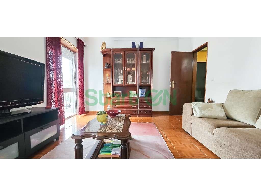 Apartamento T3 em Samora Correia-12