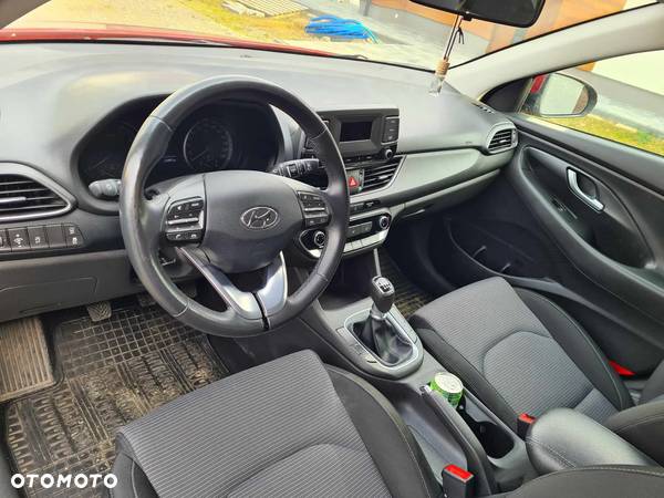 Hyundai I30 1.5 DPI Classic + - 8