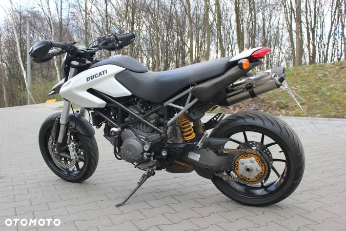 Ducati Hypermotard - 11