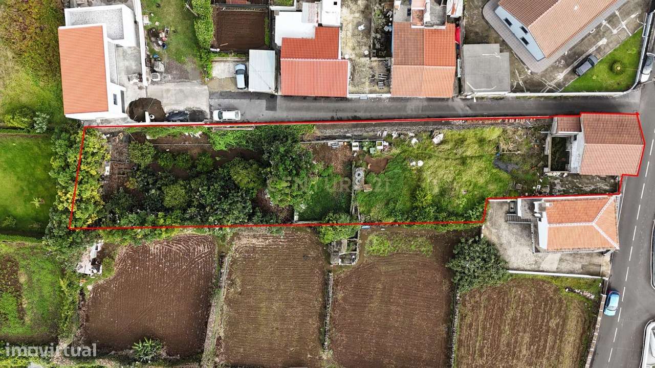 Moradia T2 em fase renovação em Porto Judeu, Ilha Terceira - Grande imagem: 4/10