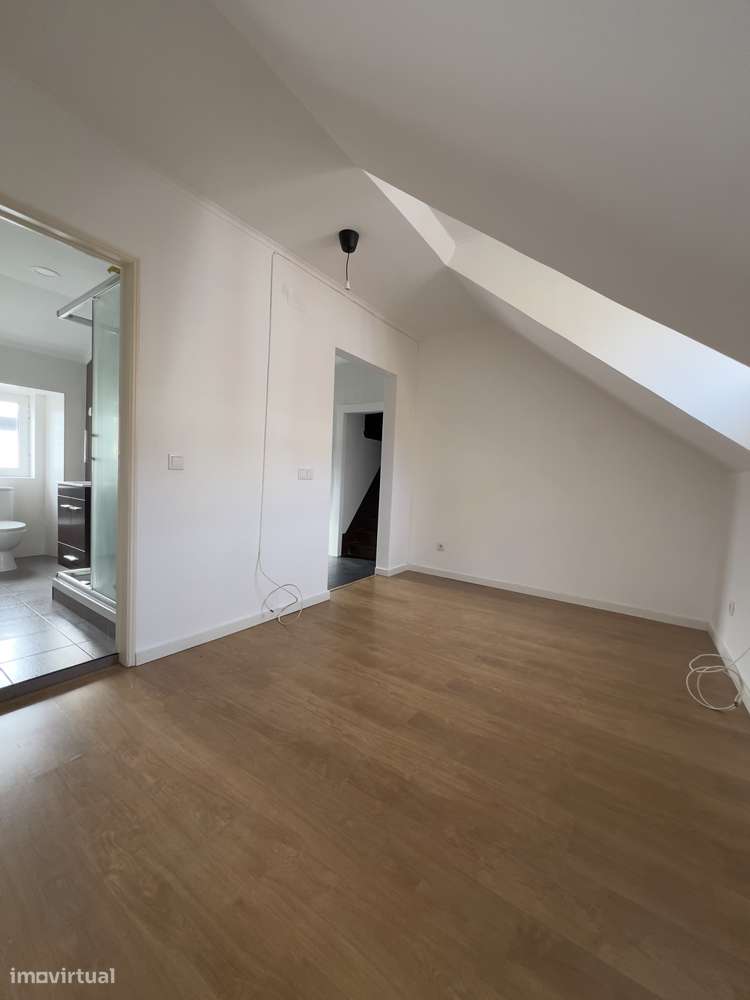 T1 para arrendar com 32,5m² no coração de Lisboa - Grande imagem: 5/13