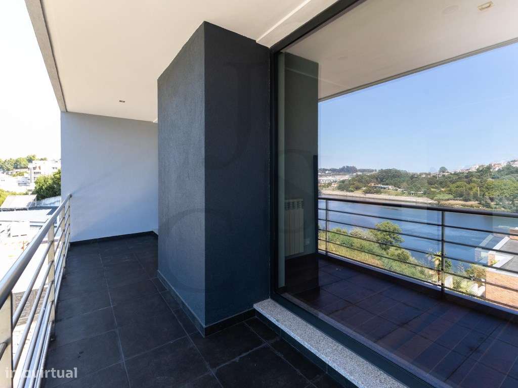 Moradia T4+T2 R/C Independente Gondomar - Possibilidade Permuta-5