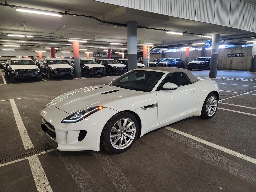 Jaguar F-Type Chequered Flag 2014