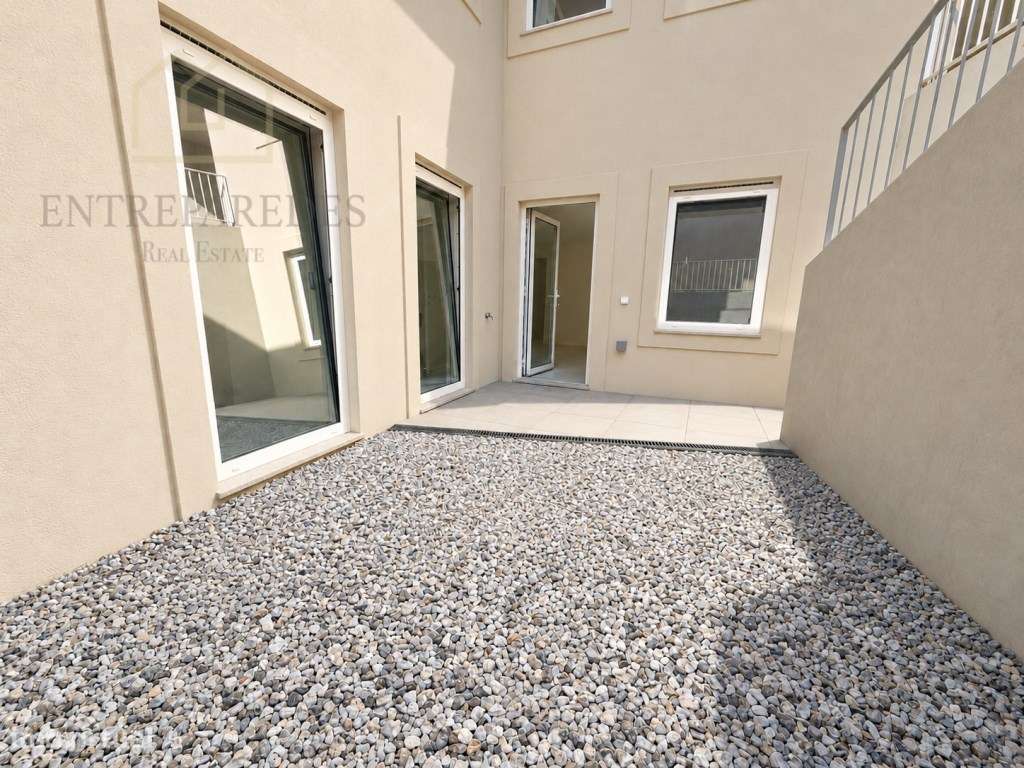 Apartamento T1+1 com pátio para comprar em Cedofeita, Porto-8