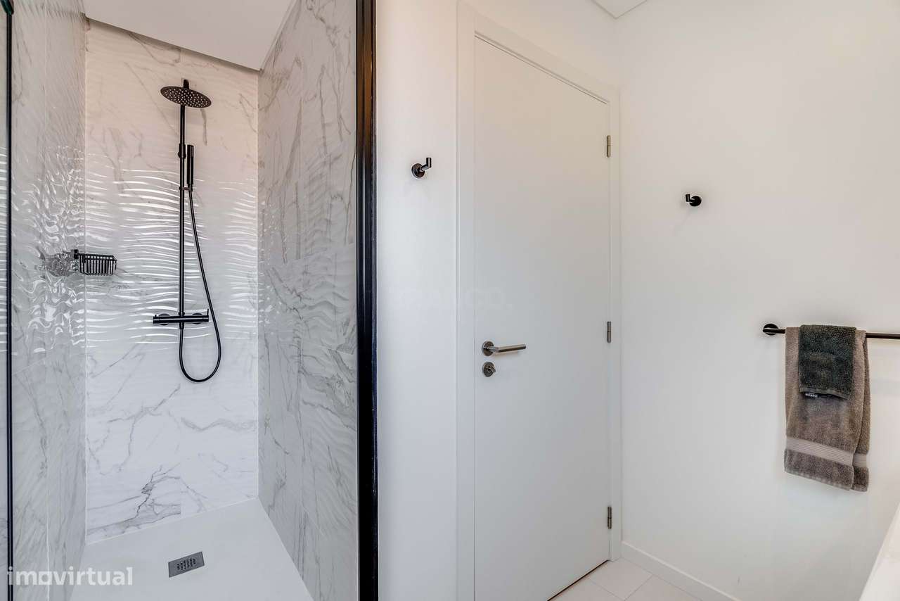 Moradia Semi-Geminada T2+1 com Piscina | Pestana Valley Nature, Sesmar-16