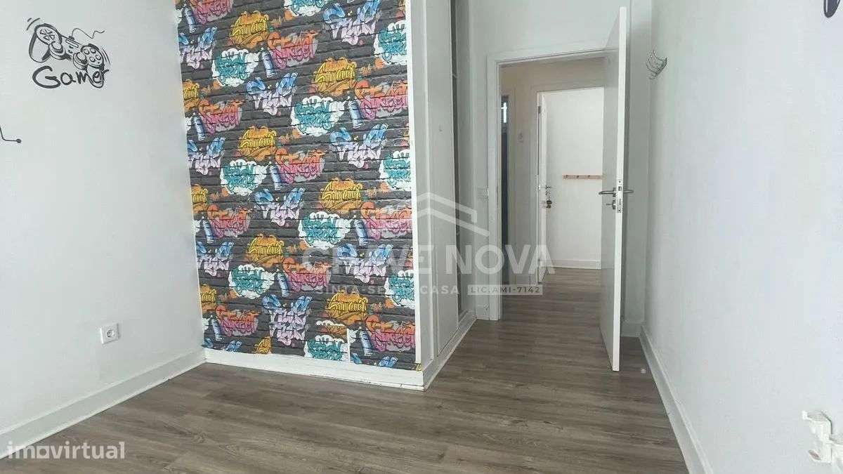 Moradia T4 Totalmente Remodelada em Águas Santas-20