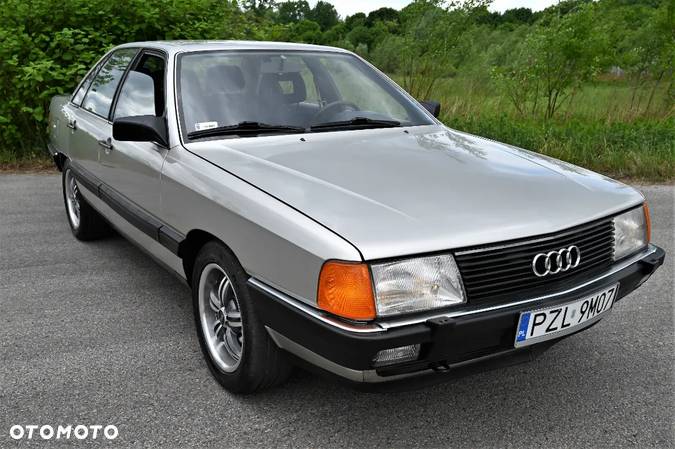 Audi 100 - 1
